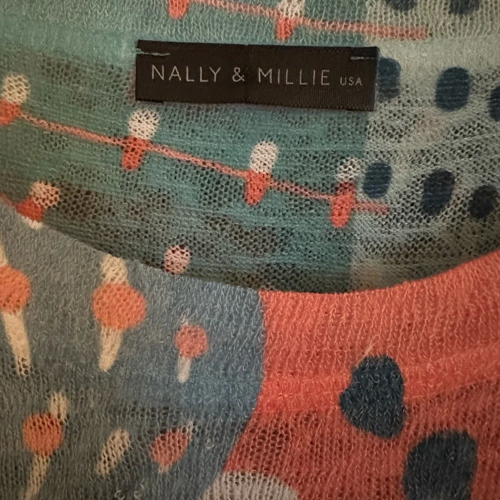 Long tunic. Perfect for spring. Large.  Excellent condition - Picture 2 of 4